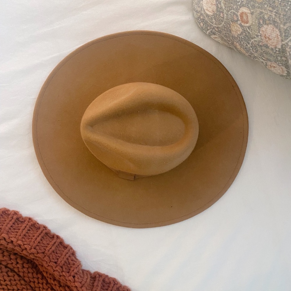 CJLA tan Chelsea hat
